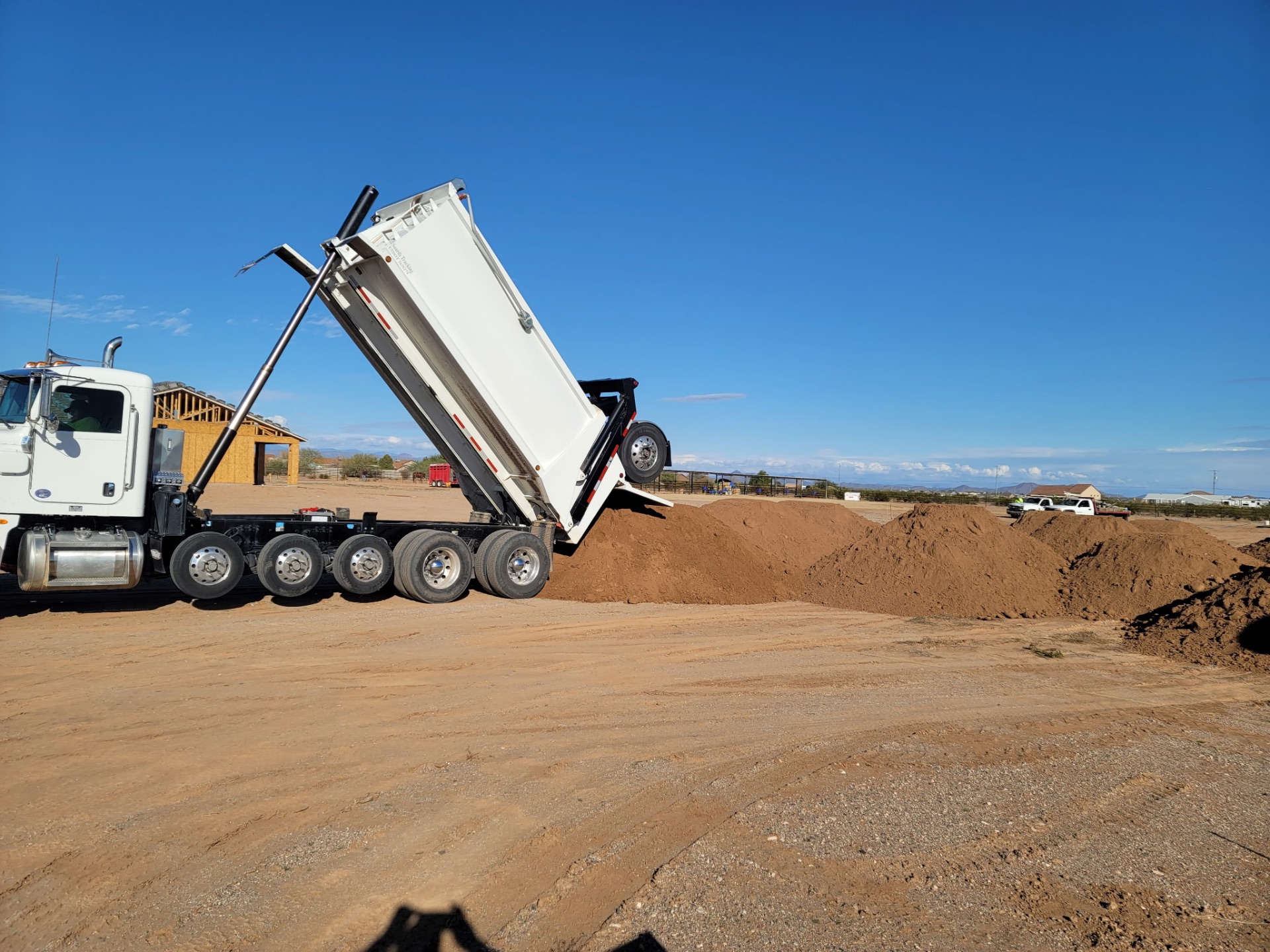 Trucking services in Arizona